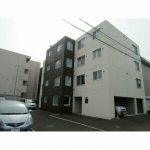 地下鉄東西線「発寒南」駅徒歩11分。ペット飼育可☆トランクルーム付！！